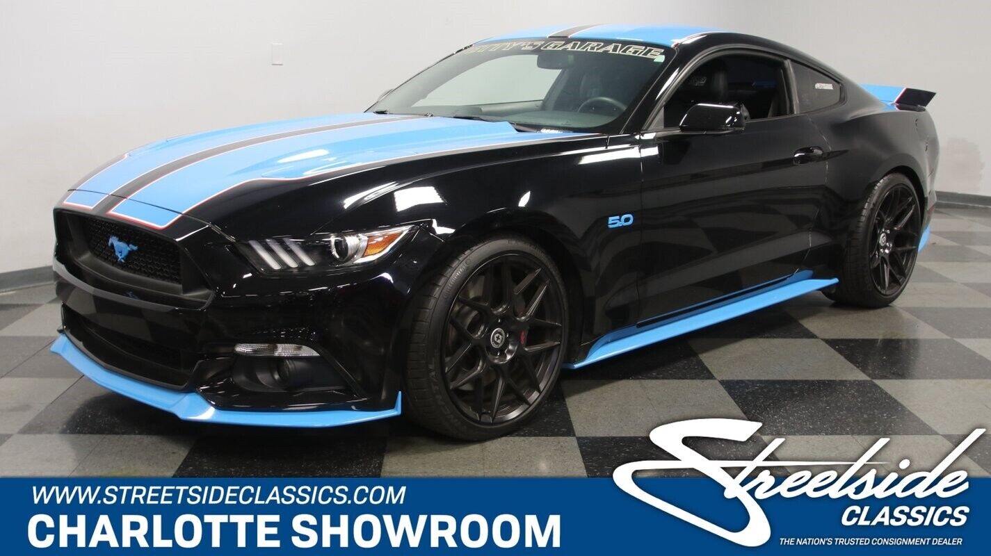 2015 Ford Mustang Petty\'s Garage King Edition