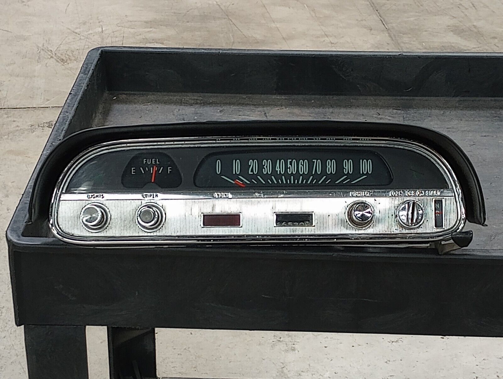 1960-4 Chevy Corvair dash gas gauge Instrument cluster speedometer