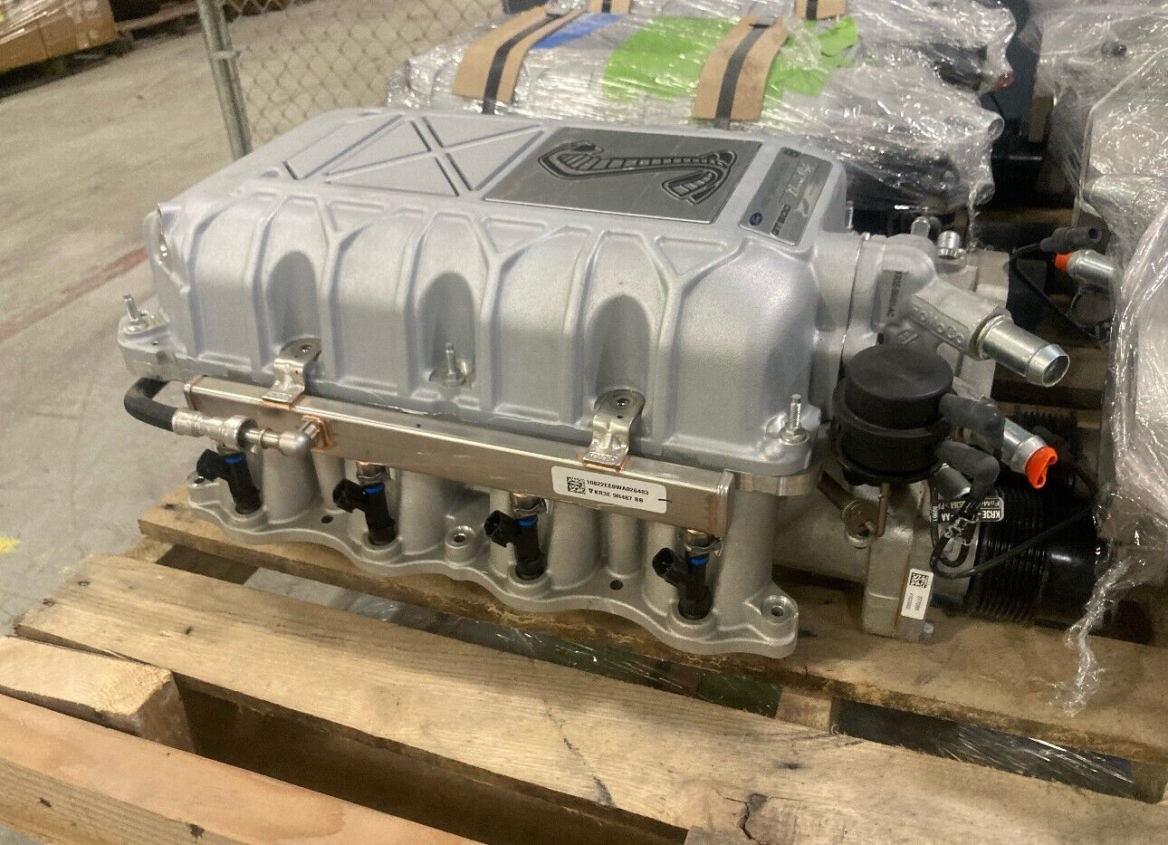 2022 Ford Mustang GT500 5.2L   NEW Takeoff Supercharger w/ RAIL AND INJECTORS