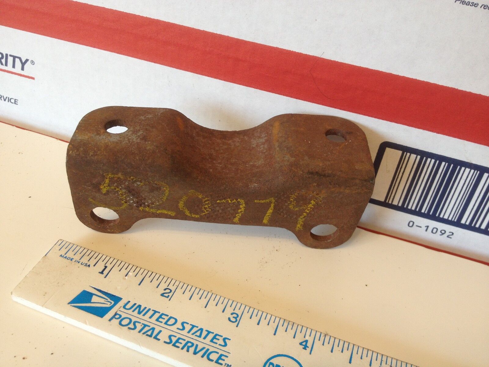 Studebaker, 1947 and later,  support bracket;   520779.   Item:  4668
