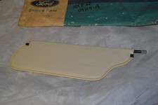 NOS 971 -1976 FORD PINTO SUNVISOR D2FZ-6204104-A picture