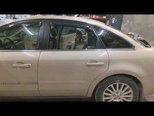 Used Rear Left Door Assembly Rear Side fits: 2005 Mercury Montego electric tinte picture