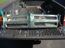 1971-1972 PONTIAC VENTURA GRILL ASSEMBLY  RARE picture