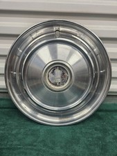 1968 Oldsmobile Hubcap vintage classic 15