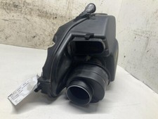 2016-2018 Chevrolet Chevy Cruze Gasoline Air Cleaner Intake Filter Box OEM picture
