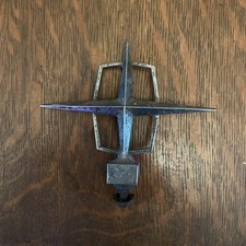 VINTAGE LINCOLN CONTINENTAL METAL HOOD ORNAMENT EMBLEM BADGE picture