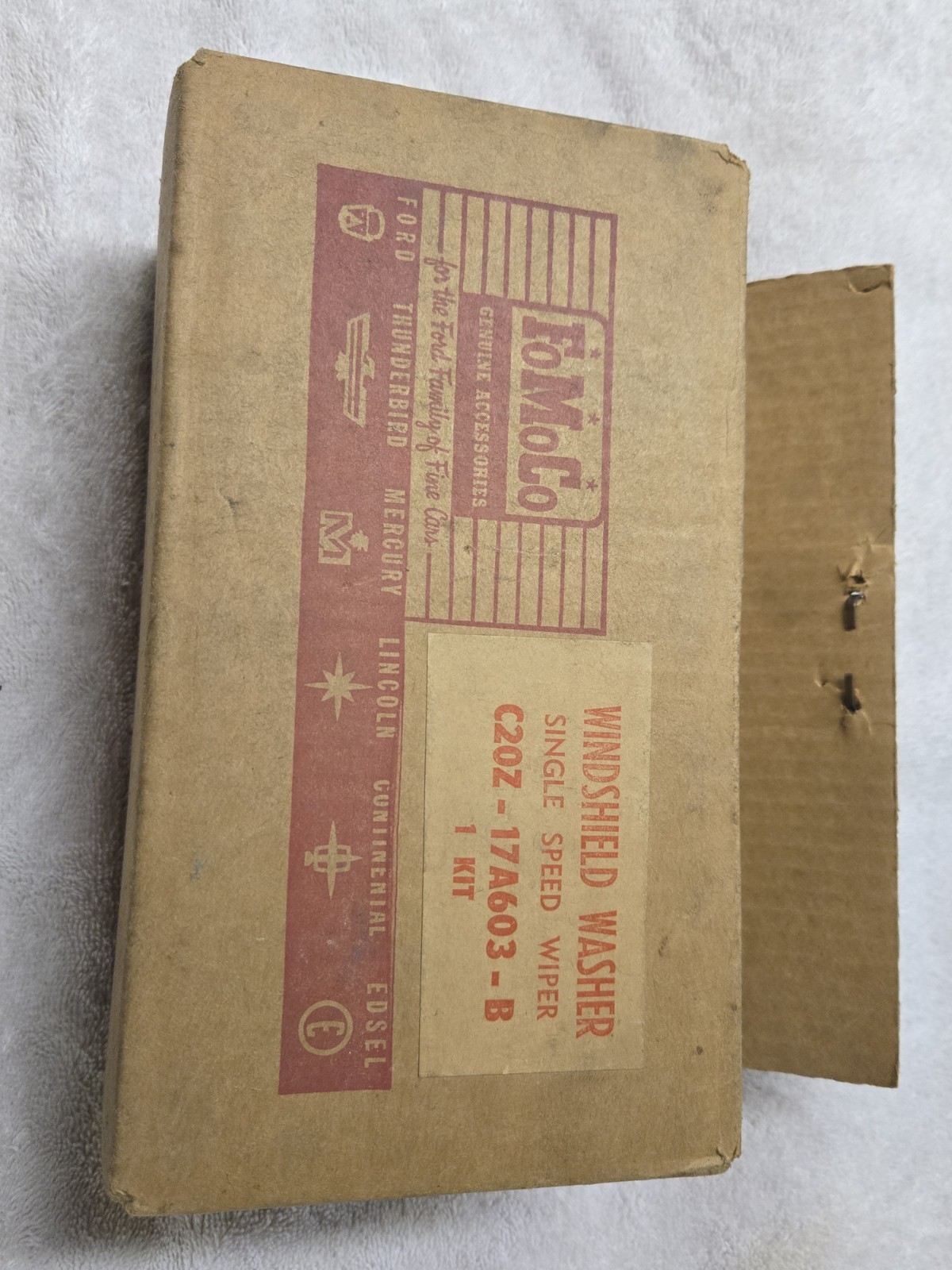NOS 1962 FORD FAIRLANE WINDSHIELD WASHER KIT FOMOCO C2OZ-17A603-B. PUMP MISSING 