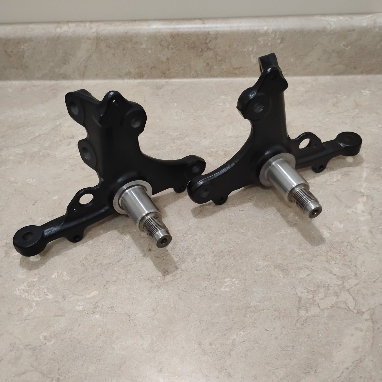 Powder coated 96-04 Ford Mustang Spindles  SN95 5 Lug 1996-2004. 87-93 foxbody