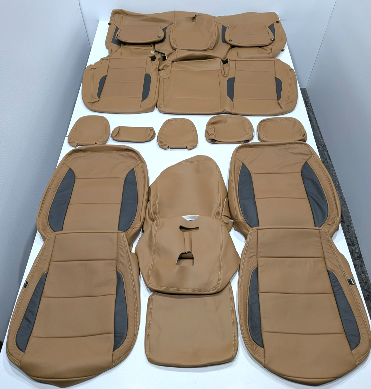 For GMC Sierra Crew Cab 2022-2026 Camel Gray Leather Seat Covers MC122