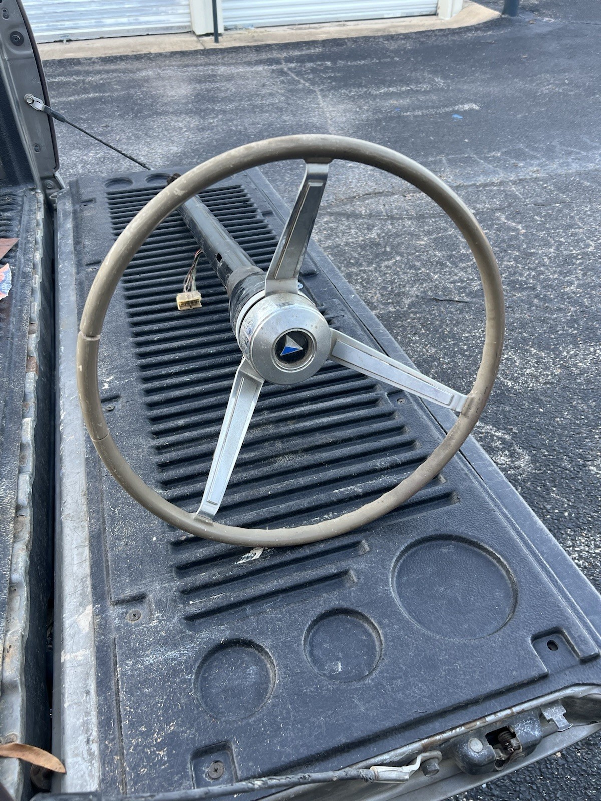 1964-65 Plymouth Valiant Barracuda Floor Shift Steering Column & Wheel Mopar