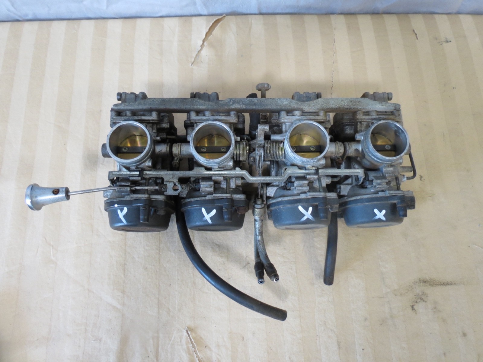 93 94 95 96 97 98 Suzuki Motorcycle GSXR-1100 GSX-R 1100 4cyl CARBURETOR OEM