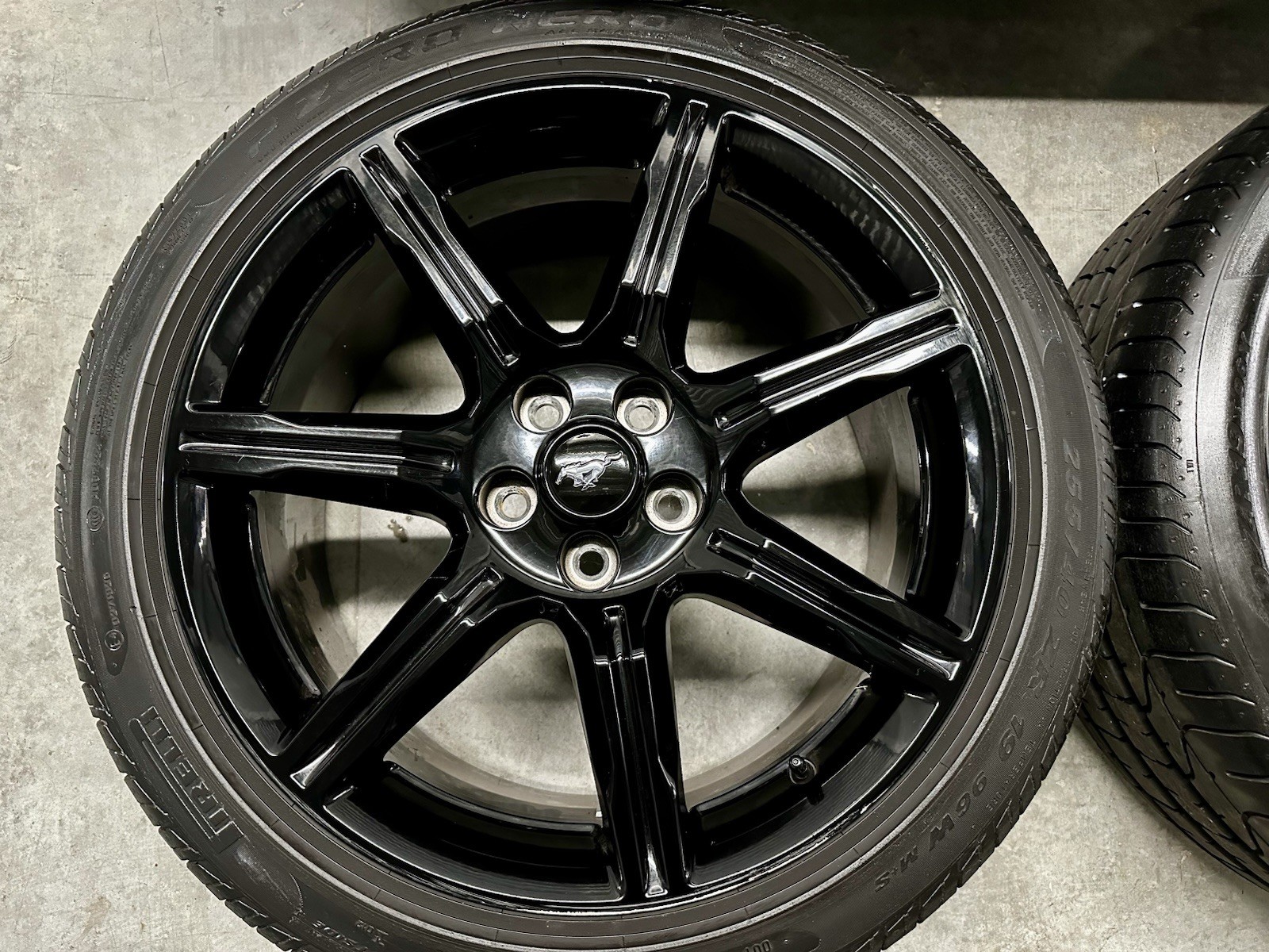 2019 Ford Mustang GT OEM 19” Gloss Black Wheel(s) Rims w/ Pirelli Tire(s)