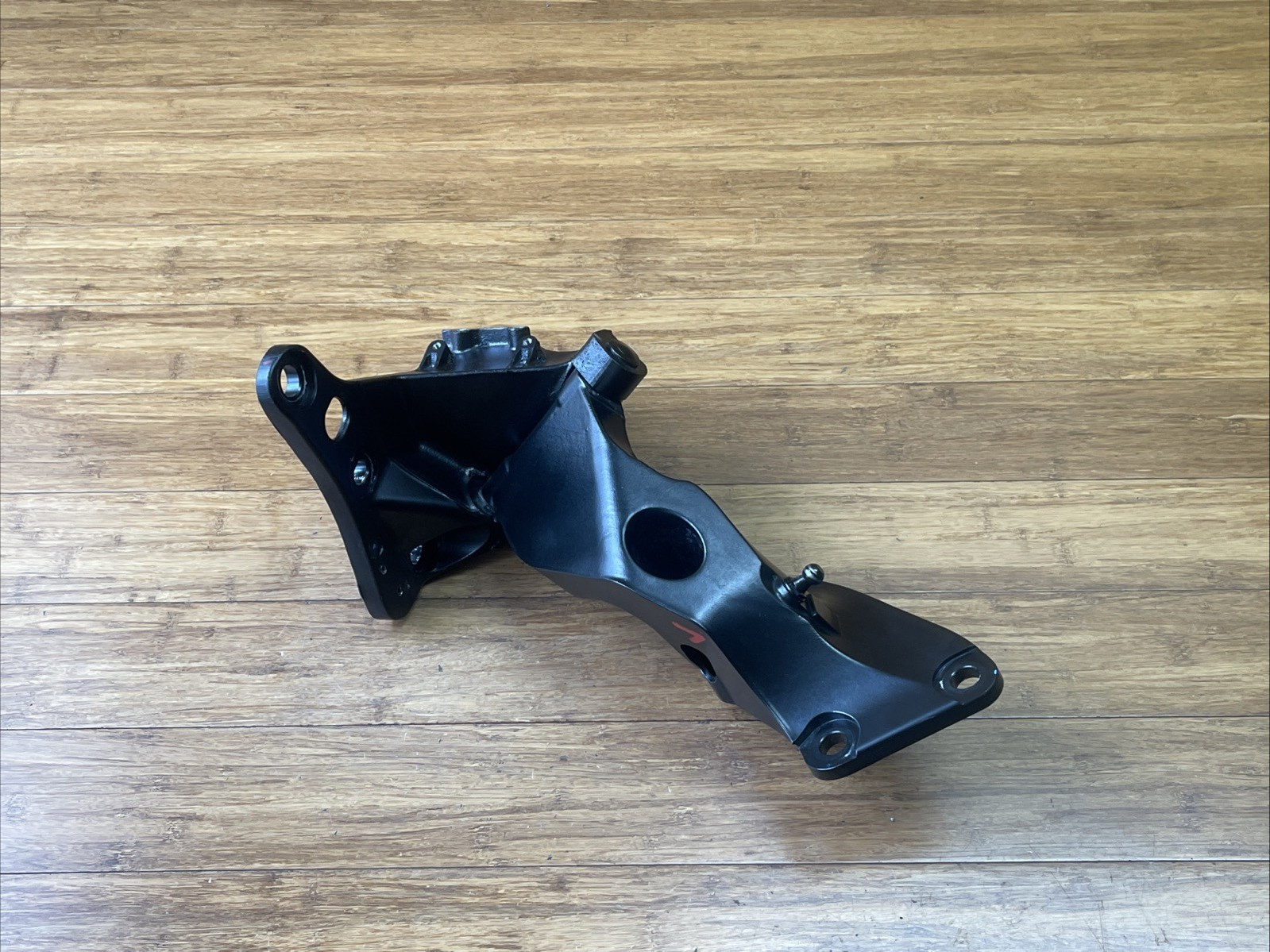 2015-2021 McLaren 570S Spider Door Support Hinge Front Left Side Black OEM
