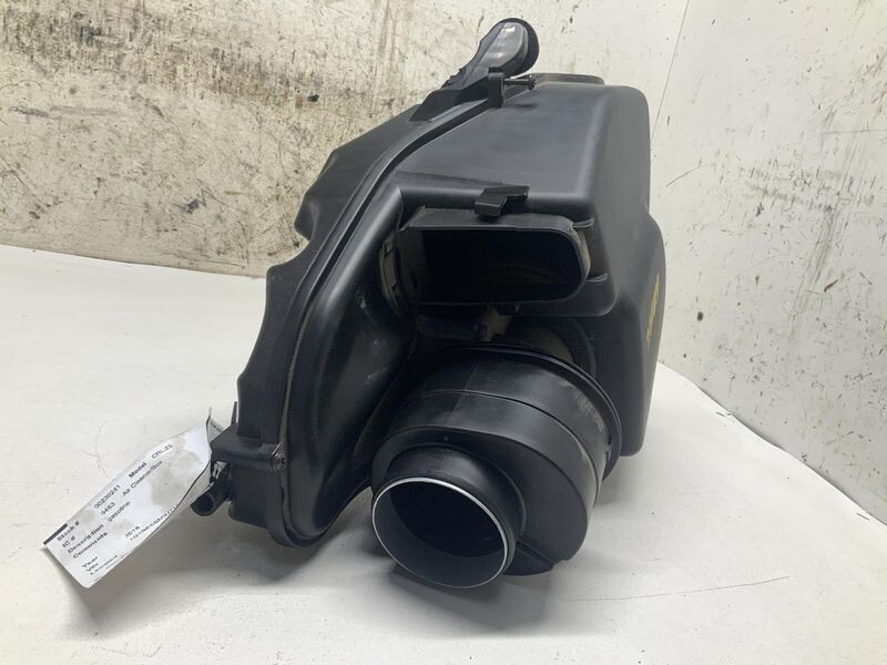 2016-2018 Chevrolet Chevy Cruze Gasoline Air Cleaner Intake Filter Box OEM