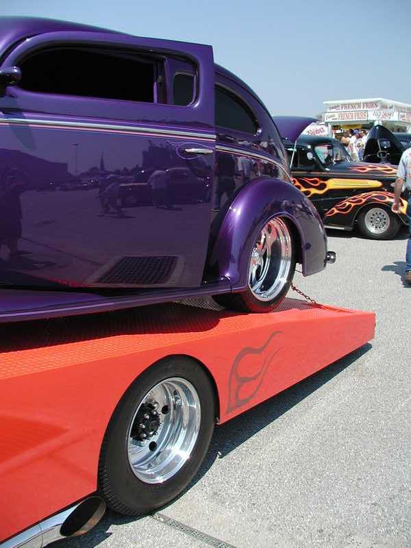 '39 Ford gittin a tow