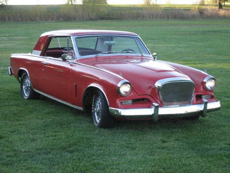 1962 Studebaker GT Hawk